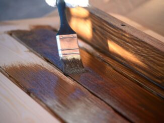 Ratgeber: Holzmöbel pflegen und streichen