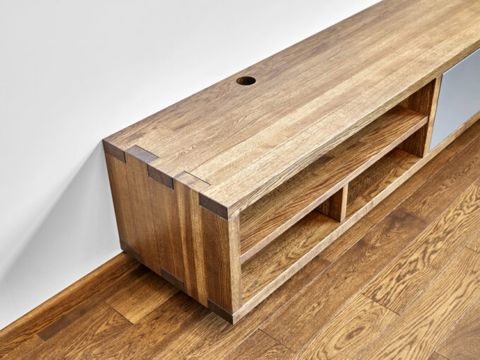 Holzmöbel im Eigenheim: Alles über Design, Pflege, Zusammenstellung