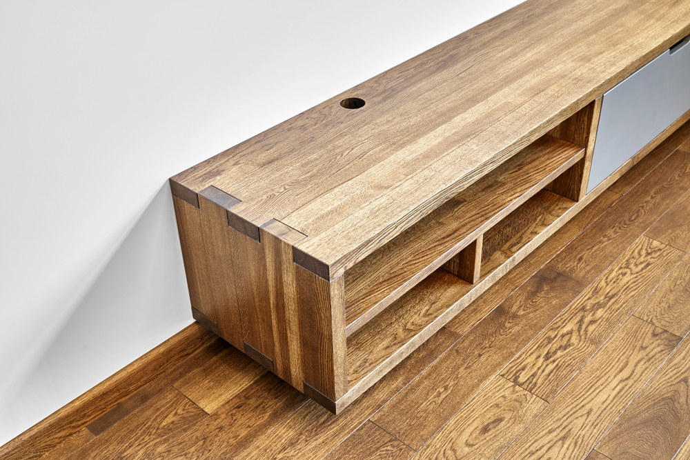 Holzmöbel im Eigenheim: Alles über Design, Pflege, Zusammenstellung